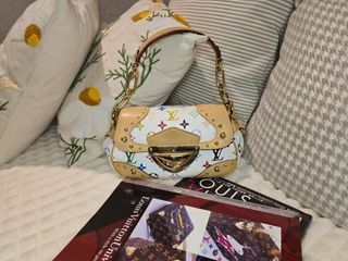 （分類：）位於 。 由 annath30 提交（商品編號 1356961198，圖片 1）。簡介： 。