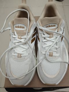（分類：）位於 。 由 khzyman 提交（商品編號 1356915517，圖片 1）。簡介： 。