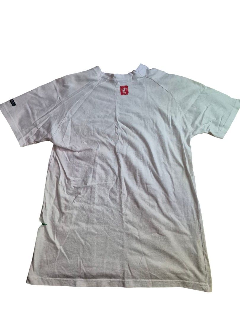 Peanuts tee (Category: Tshirts & Polo Shirts) located in Kuala Terengganu. Submitted by adibrimi34 (Listing ID 1356896067, Image 2). Description: .