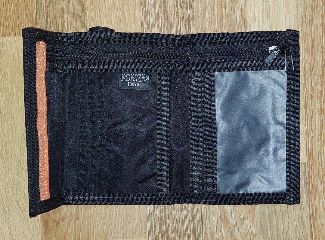 Porter (Category: Wallets & Card Holders) located in Puerto Princesa. Submitted by YeSurJOMS (Listing ID 1356946102, Image 3). Description: Porter wallet excellent condition.