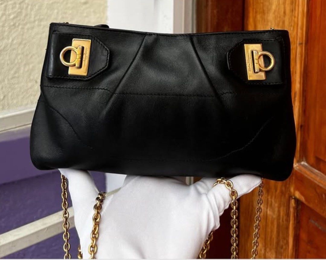 Salvatore Ferragamo chain sling (Category: Luxury Bags & Wallets) located in Santa Ana. Submitted by astonandariana (Listing ID 1356875378, Image 1). Description: .