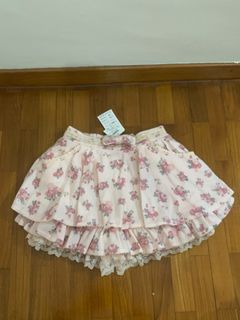 (Category: ) located in . Submitted by powderpinkk (Listing ID 1356918227, Image 1). Description: .