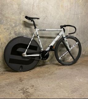 (Category: ) located in . Submitted by bikehorizon (Listing ID 1356977282, Image 1). Description: .