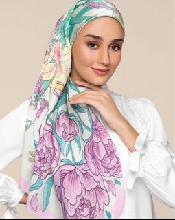 (Category: ) located in . Submitted by haziqahoth75080 (Listing ID 1356818654, Image 1). Description: .