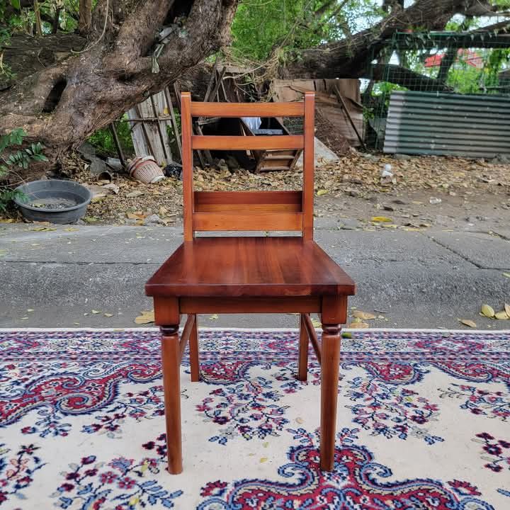 Vintage study chair (Category: Chairs) located in Bulacan. Submitted by mgcasimiro081079 (Listing ID 1356922576, Image 1). Description: 2700 Php - Vintage Study Chair Available/ Strong and sturdy piece Has a shelf at the back Solid wood material Great condition - very minimal scratches/scuffs Please check photos first before buying.✅️ PM to purchase/inquire 🧡 Please manage your expectations. All items are Secondhand or Vintage UNLESS stated othe