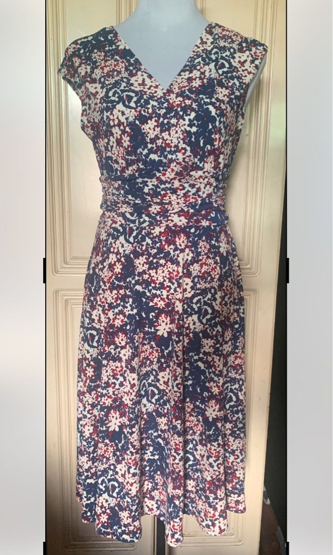 Violet Floral Dress (Category: Dresses) located in Quezon City. Submitted by FashionSense4Less (Listing ID 1356837247, Image 1). Description: Violet Floral Dress Very good condition Brand new with plastic tag Slip on Needs washing/ no pocket Size: 6 on tag (medium-semiLarge) Bust: 36-42” ; Waist: 26-32” ; Length: 42” Very nice in actual .