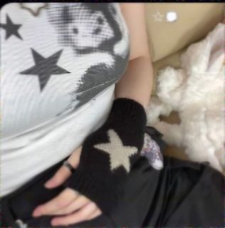 (Category: ) located in . Submitted by gothiclace (Listing ID 1356828337, Image 1). Description: .