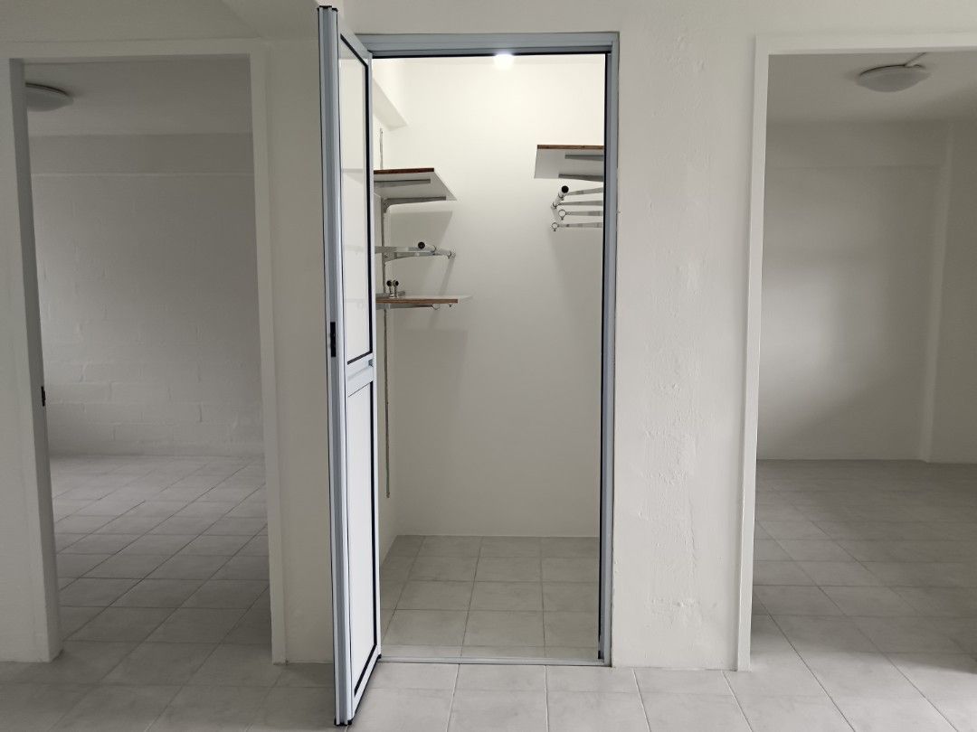77 Lorong Limau Whampoa Spring (Category: HDB) located in Singapore. Submitted by 123imwithyou (Listing ID 1357118619, Image 2). Description: A Fully Renovated Beautiful 3I Model, with Alterations & Additional on walls, created a Centre Entrance at Living area to Kitchen, Build In Wardrobe at 2 Bedroom, a Storeroom, part from Common Room, that you can convert to a Walk In Wardrobe or Prayer Room or Storage usage! 1. Prime & Premium Location, City