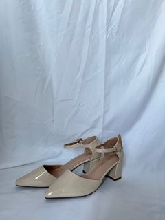 尖頭高跟鞋（姊妹鞋）64218456715522110