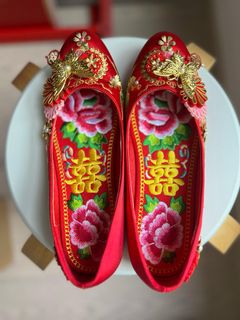 手工刺繡中式紅色平底褂鞋 (39號-40號)64224722174978110