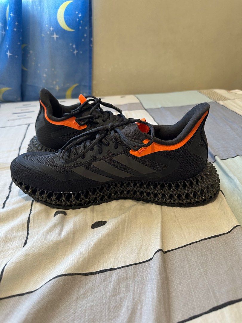 Adidas 4D FWD - US 10 (Category: Sneakers) located in Quezon City. Submitted by josh.uwu (Listing ID 1357046542, Image 2). Description: Reducing the price for the holidays 🎄 From NYC Never worn US size 10 No box na, nakalagay kasi sa luggage Negotiable price Available to view in person (Robinsons Magnolia).