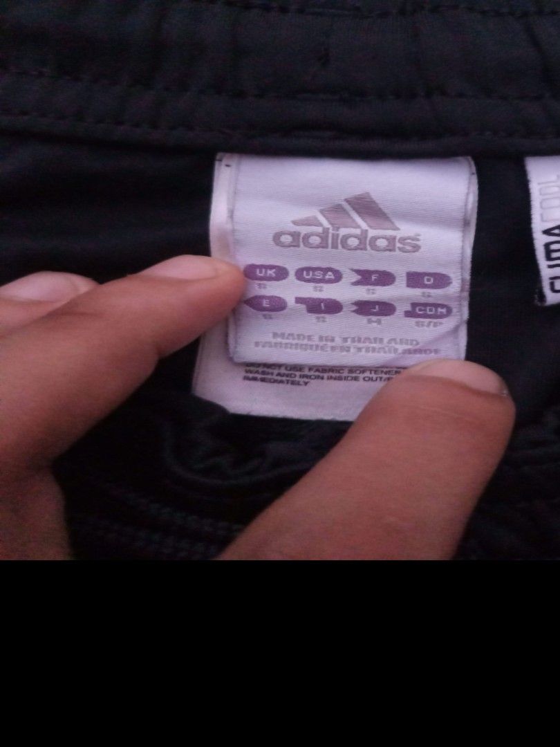 Adidas Climate 3 White Stripe (Category: Shorts) located in Marikina City. Submitted by dirtyjay (Listing ID 1357044902, Image 2). Description: Adidas Black Athletic Short ₱ 210 + Shipping ‼️‼️ FIXED :) Verygood Condition Stretchable❗ Above the knee Color may vary due to lighting Please manage your expectation, this is a secondhand item. No RETURN, No EXCHANGE and No REFUND❗❗❗.