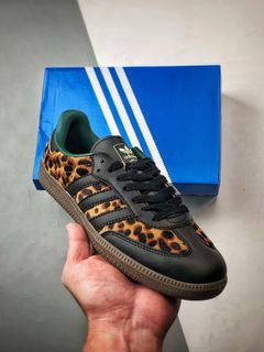 (Category: ) located in . Submitted by lovely_shoes (Listing ID 1357010274, Image 1). Description: .