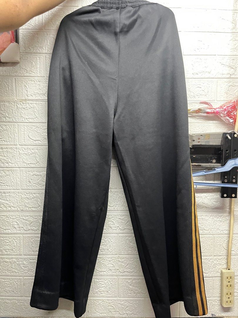 ADIDAS X IVY PARK TRACK PANTS (Category: Joggers) located in Marikina City. Submitted by cnuggets269 (Listing ID 1356995367, Image 2). Description: .