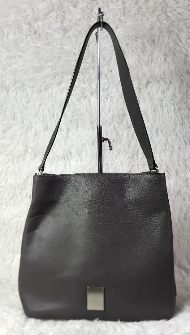 BagsTrulySparkJoy: Couronne Bucket Bag (Category: Luxury Bags & Wallets) located in Quezon City. Submitted by brainchelle (Listing ID 1310020546, Image 1). Description: FREE SHIPPING! Authentic Couronne Bucket Bag Dark Gray in Color In Excellent Condition 9/10 Delivery/Shipping via: Lalamove J&T Express Payment first via Gcash..