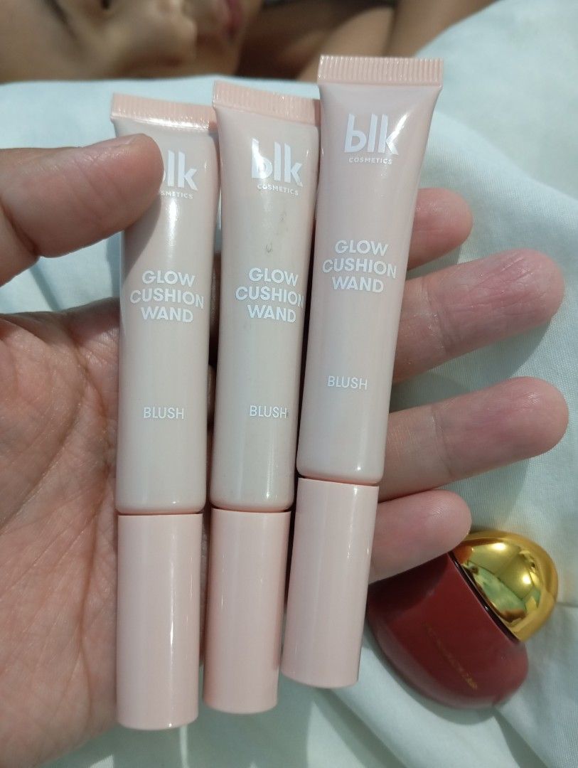 BLK GLOW CUSHION WAND (Category: Makeup) located in Calamba. Submitted by louisabella2123 (Listing ID 1357167182, Image 1). Description: used once only P300 each.