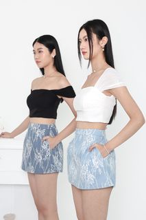 (Category: ) located in . Submitted by buyliaoneverwear (Listing ID 1357063432, Image 1). Description: .
