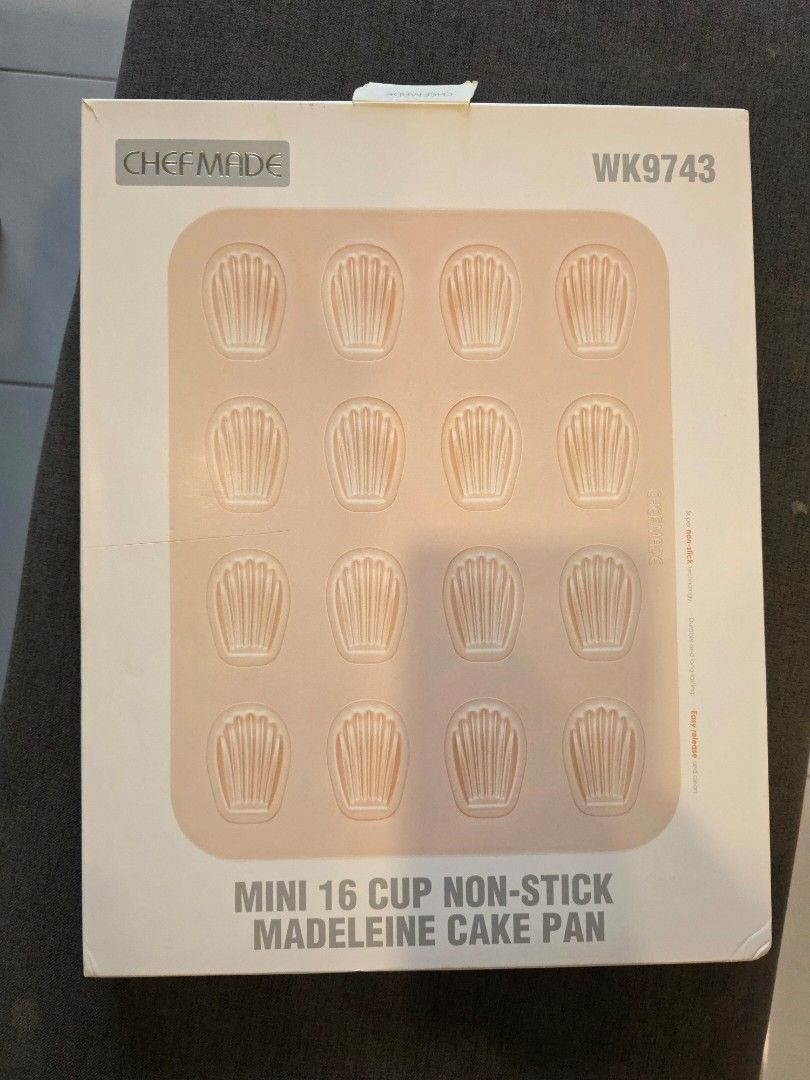 CHEFMADE MINI 16 CUP NON-STICK MADELEINE CAKE PAN