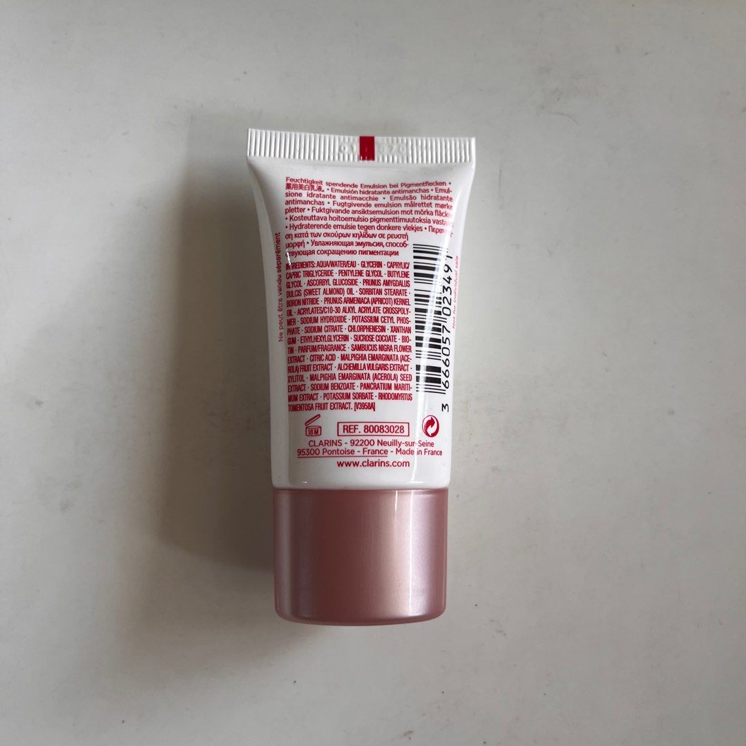 CLARINS BRIGHT PLUS DARK SPOT TARGETING MOISTURIZING EMULSION 15ml (Category: Face Care) located in Manila. Submitted by lessentiel.ph (Listing ID 1357085521, Image 2). Description: .