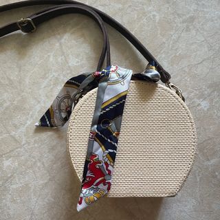 (Category: ) located in . Submitted by ilovedresseswithpockets (Listing ID 1357033892, Image 1). Description: .