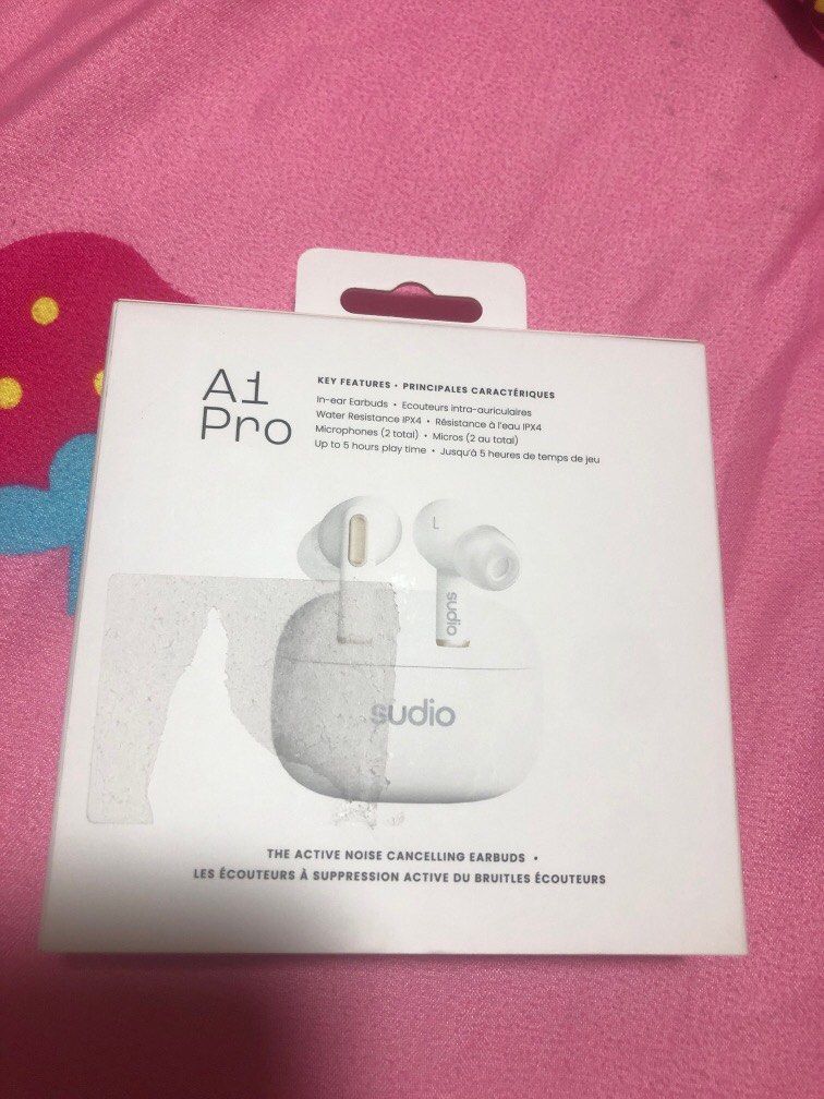 Earpiece63989494275713111