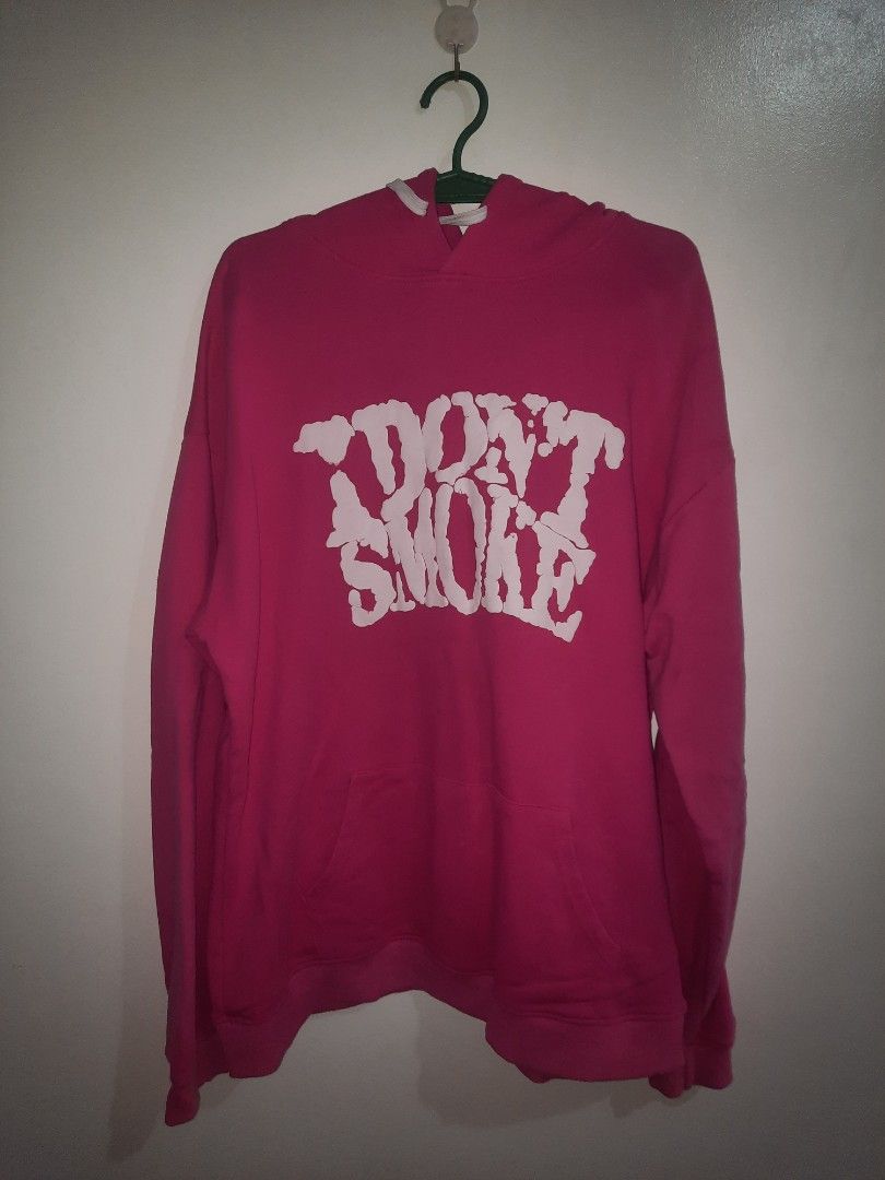 I Don't Smoke Hoodie (Category: Activewear) located in Manila. Submitted by jabjabthriftplace (Listing ID 1357087879, Image 1). Description: I don't smoke hoodie Cloud edition size large fits to xl excellent condition.