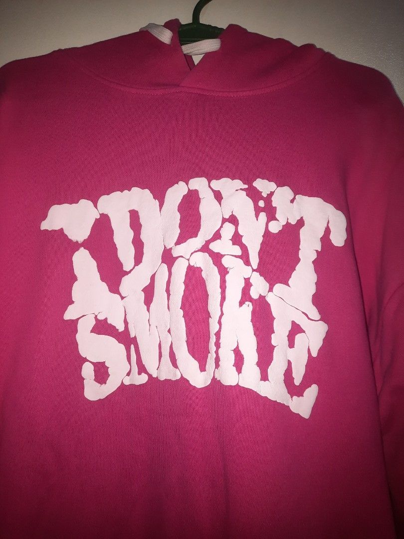 I Don't Smoke Hoodie (Category: Activewear) located in Manila. Submitted by jabjabthriftplace (Listing ID 1357087879, Image 2). Description: I don't smoke hoodie Cloud edition size large fits to xl excellent condition.