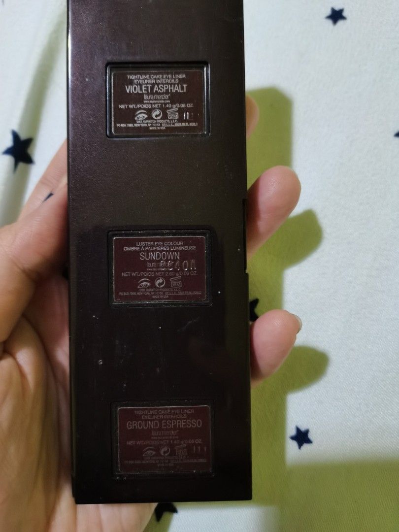 Laura Mercier (Category: Makeup) located in Marikina City. Submitted by everything4less (Listing ID 1357130889, Image 2). Description: Bought in London hindi naman masyadong nagamit good as bnew nakatambak lang kaya ibebenta ko na lang.