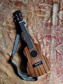 LYRIC Concert (23") Ukulele