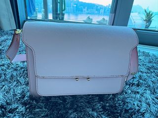 （分類：）位於 。 由 kw916627095852 提交（商品編號 1357029415，圖片 1）。簡介： 。