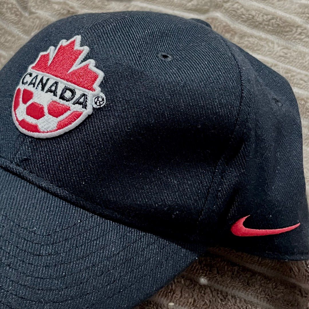 Nike Canada fitted cap (Category: Caps & Hats) located in San Fernando. Submitted by toki0 (Listing ID 1357061974, Image 3). Description: never used bought fr canada mop: gcash mod: jnt / ggx/ sdd loc: pampanga.