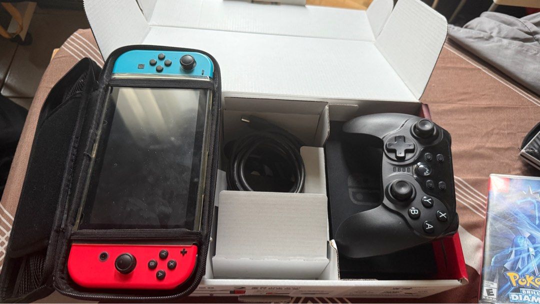 Nintendo Switch V2 (Category: Nintendo) located in Quezon City. Submitted by jonxiii (Listing ID 1357025028, Image 2). Description: Nintendo Switch 2 Complete accessories With box - Php 8,500 RFS: di na masyado nagagamit For sale separately Pokemon Brilliant Diamond - Php 1,200 Package = Php 9,000 nalang Meetup Pickup.