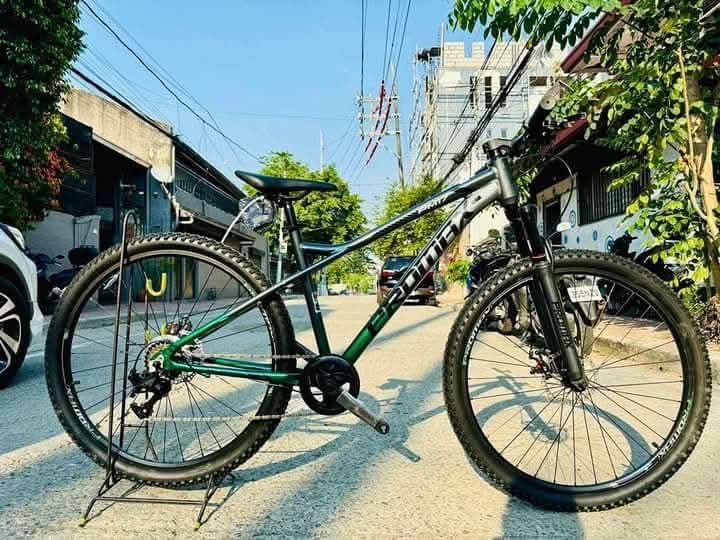 Promax pm17 29er medium (Category: Bicycles) located in Caloocan City. Submitted by kimpatrick24723 (Listing ID 1357167676, Image 1). Description: Good as BRAND NEW. Niregalo lqng po sakin. Sinubukan lang gamitin isang beses. Amoy na amoy goma pa kaya siguradong bagong bago. Frsh na fresh pa po. Kunin nyo na po pang service nyo pang exercise. Naka motor po kasi ako pang upgrade lang sana slightly negotiable po sa sure buyer Pureza lrt station lan