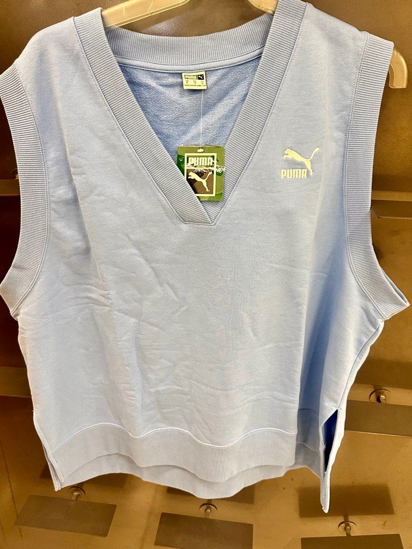 PUMA CLASSIC V-NECK VEST SIZE XL (Category: Vests) located in Mandaluyong City. Submitted by Mshy09 (Listing ID 1357082447, Image 1). Description: Sky blue Color Original Brandnew.