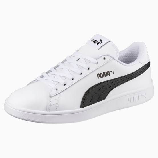 Puma Smash V2 L (Category: Sneakers) located in Manila. Submitted by saintizzy (Listing ID 1357173358, Image 1). Description: 🏷️ 38 👟 Got this for 3,100 (steal price alr) 👟 Slightly nego 👟 Good condition 👟Comfortable!! 👟 Includes puma shoebox 👟 RFS: Don’t use them anymore .