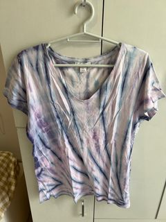(Category: ) located in . Submitted by lezzdeclutter (Listing ID 1357088423, Image 1). Description: .