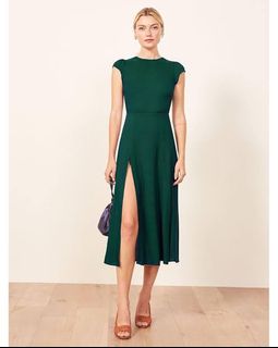 (Category: ) located in . Submitted by shopwithstyleeee (Listing ID 1357136183, Image 1). Description: .
