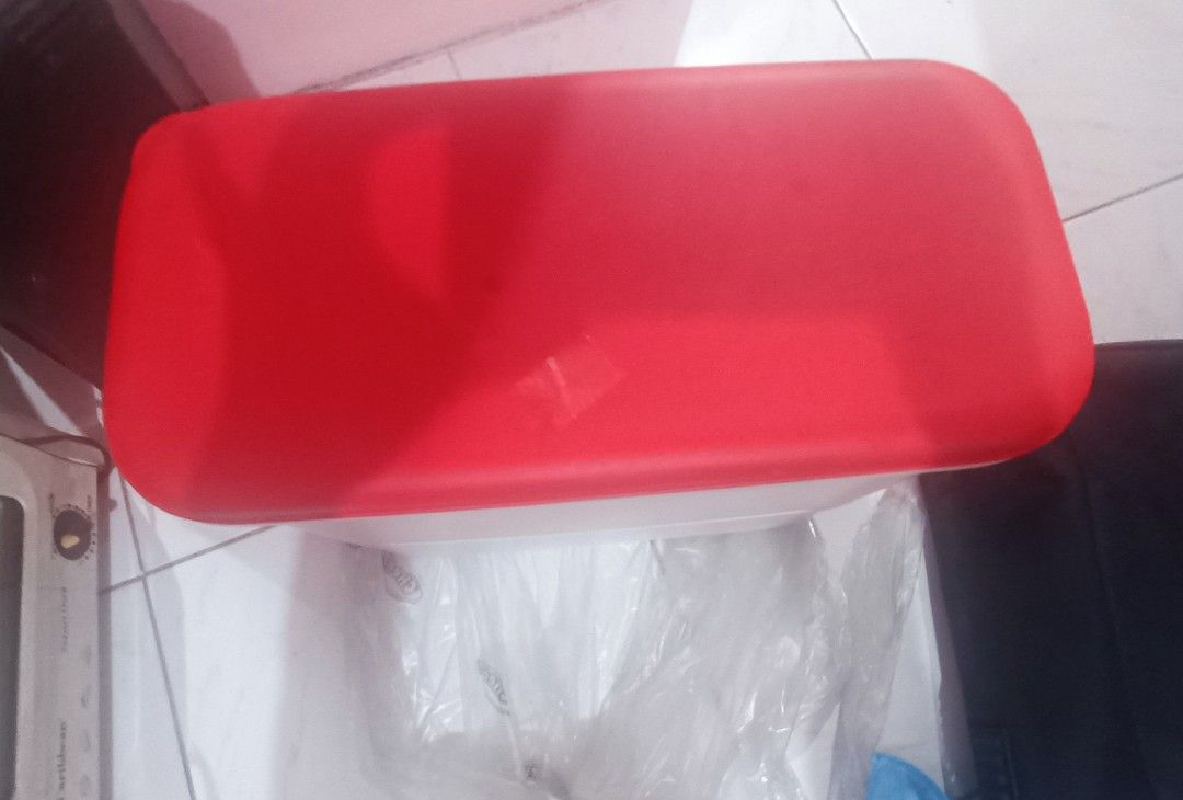Rice Dispenser (Category: Pitchers & Dispensers) located in Quezon City. Submitted by loveprelovedshop (Listing ID 1357042445, Image 3). Description: no flaw.