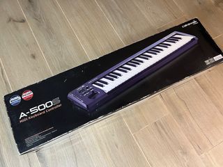 （分類：）位於 。 由 patsoholam 提交（商品編號 1357127351，圖片 1）。簡介： 。