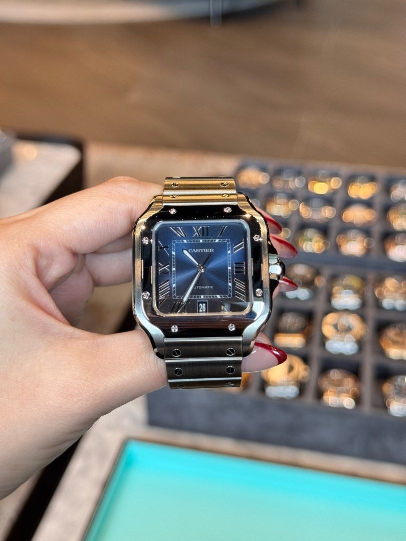 Santos Blue Large (Category: Luxury Watches) located in Makati City. Submitted by 1timepieceglobal (Listing ID 1357022126, Image 1). Description: Mint Condition 2023 40mm Complete Set.