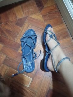 (Category: ) located in . Submitted by ela.decluttering (Listing ID 1357016099, Image 1). Description: .