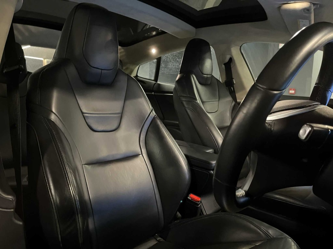 Tesla Model S 70D Auto62863132332290112