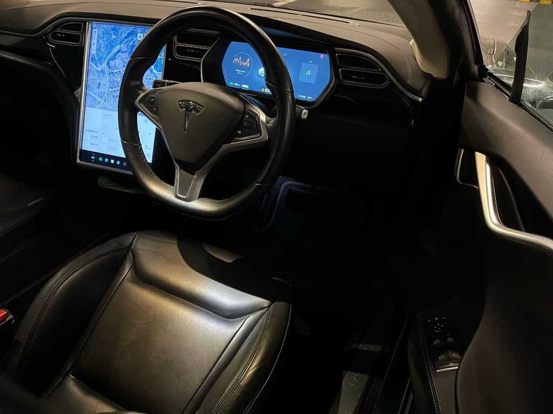 Tesla MODEL S 70D Auto498325788453120007