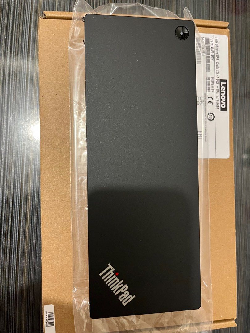 ThinkPad Hybrid USB-C with USB-A Docking Pad (Category: Cables & Adaptors) located in Cavite. Submitted by ericaybueno (Listing ID 1357016132, Image 3). Description: ORIGINAL & BRAND NEW Original Price: 16k COMPLETE SET.