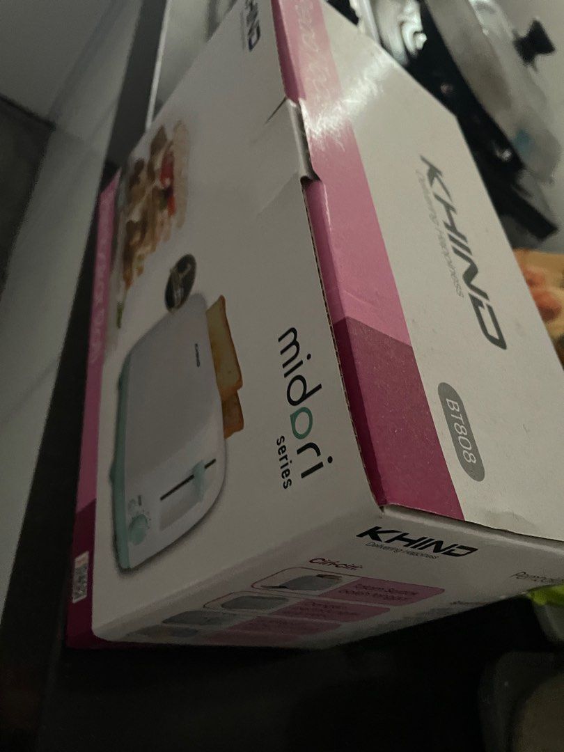 Toaster Bread (Category: Cookware & Accessories) located in Kuala Lumpur. Submitted by dyaarkssa (Listing ID 1357017085, Image 1). Description: Never used.