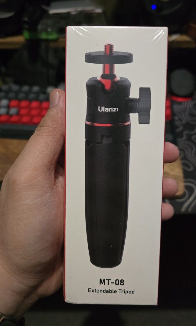 Ulanzi MT 08 Extendable Tripod (Category: Tripods & Monopods) located in Tagbilaran City. Submitted by m0monable (Listing ID 1357145809, Image 1). Description: brandnew and sealed.. rfs: discontinued project location: Tagbilaran City, Bohol can ship nationwide @ buyers expense.
