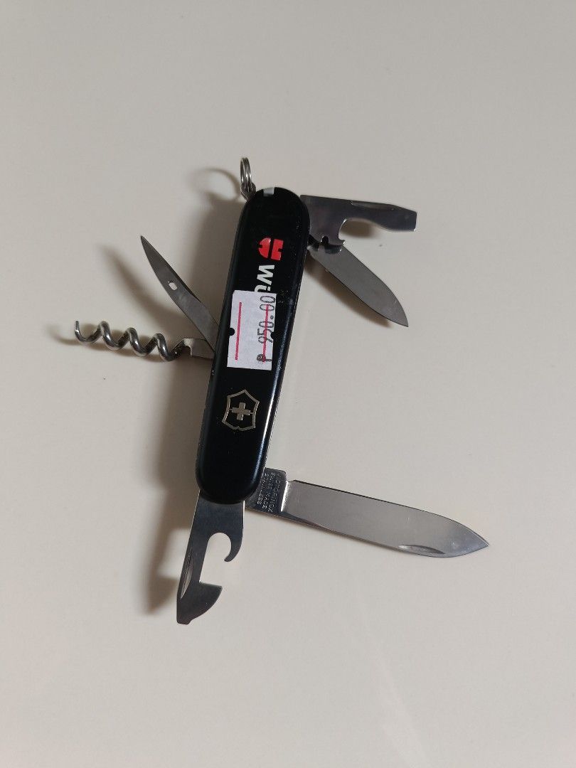 victorinox swiss knife 5 (Category: Knives & Chopping Boards) located in Manila. Submitted by goldenking0 (Listing ID 1357013219, Image 1). Description: .