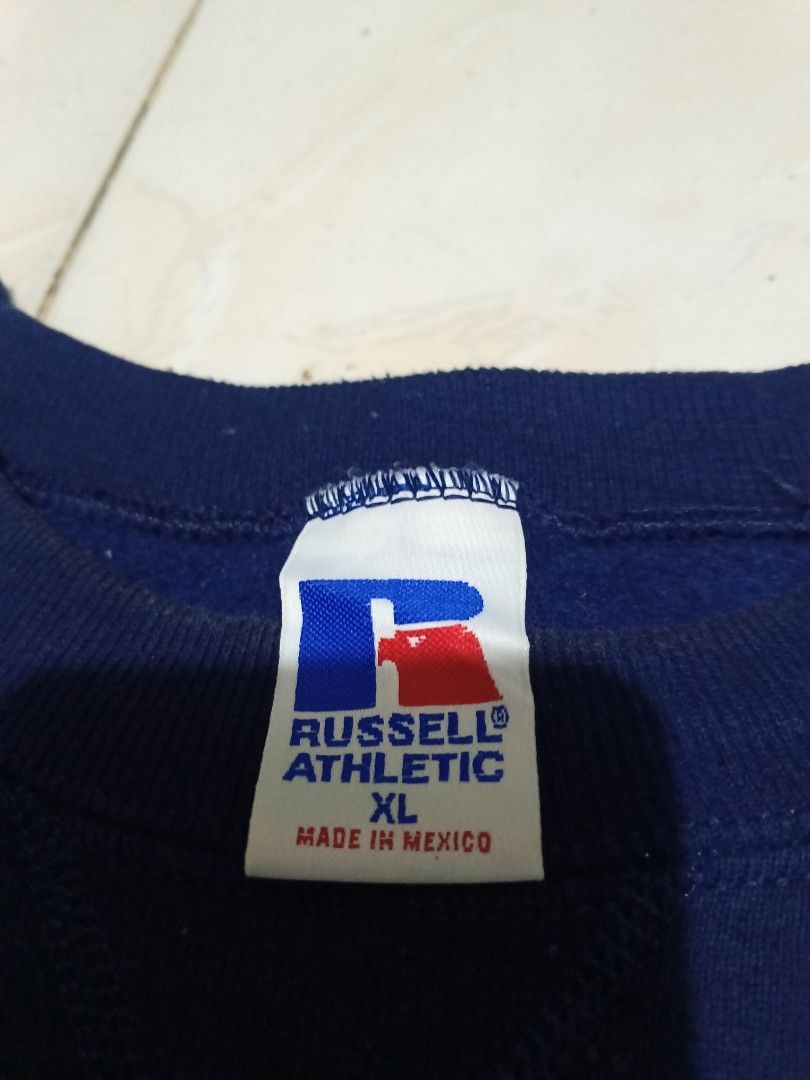 Vintage 90's russell sweatshirt Aspack (Category: Coats, Jackets and Outerwear) located in Cauayan City . Submitted by seensin (Listing ID 1356987521, Image 3). Description: need wash, like new condition the dark blue is Xl the white one is Medium.