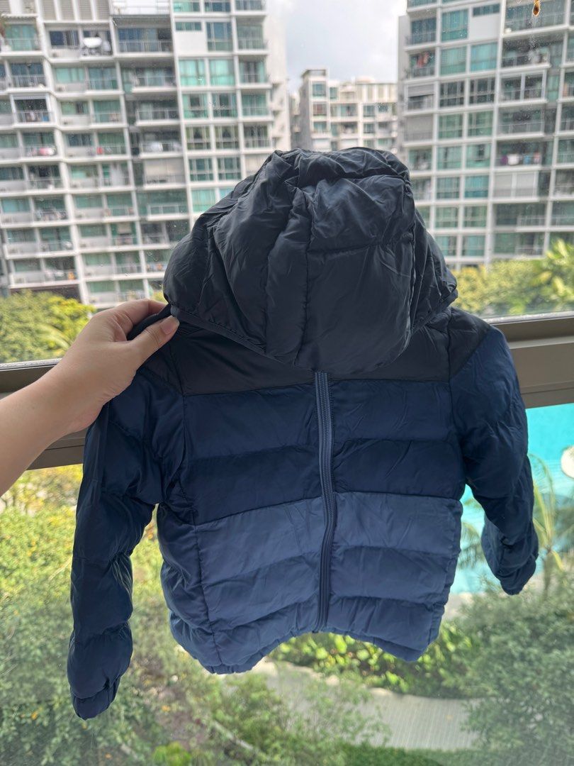 Winter Jacket (Category: Babies & Kids Fashion) located in Singapore. Submitted by pink3 (Listing ID 1357052889, Image 1). Description: 2 sizes available: Uniqlo size 80 - 20 Uniqlo size 100 - 20.