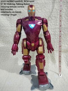2009 HASBRO MARVEL 13" IRON MAN RC WALKING TALKING ROBOT